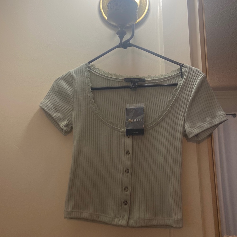 Forever 21 Knit shirt